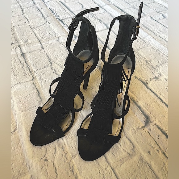 BCBGeneration Chari Fringe Faux Suede Black Stiletto Heel Size 8 GUC - Picture 1 of 10